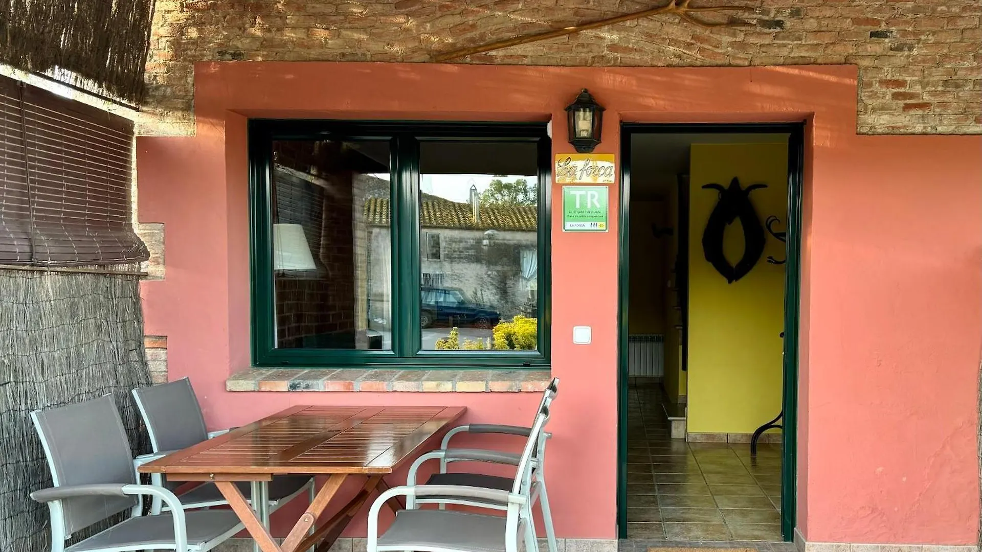 Can Pujol - Casa Rural 16-20 Personas Serra de Daro