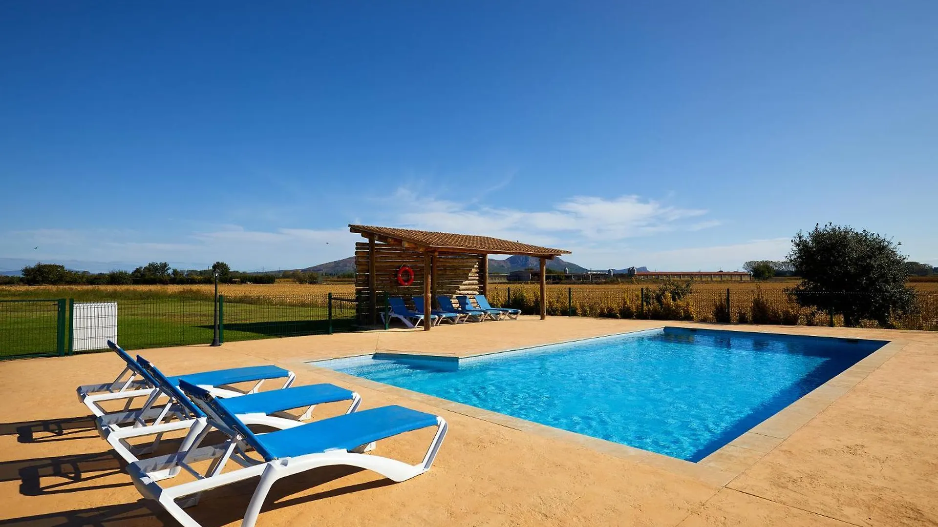 Can Pujol - Casa Rural 16-20 Personas Serra de Daro